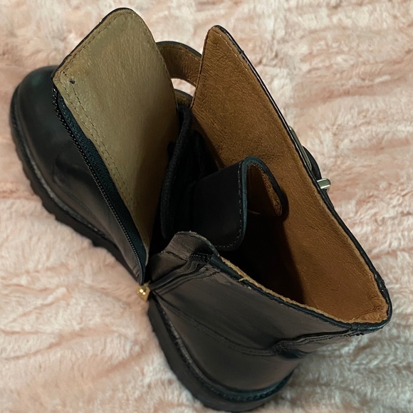 ANTONIO MELANI Black Lace-Up Buckle Combat Boots - Picture 9 of 10